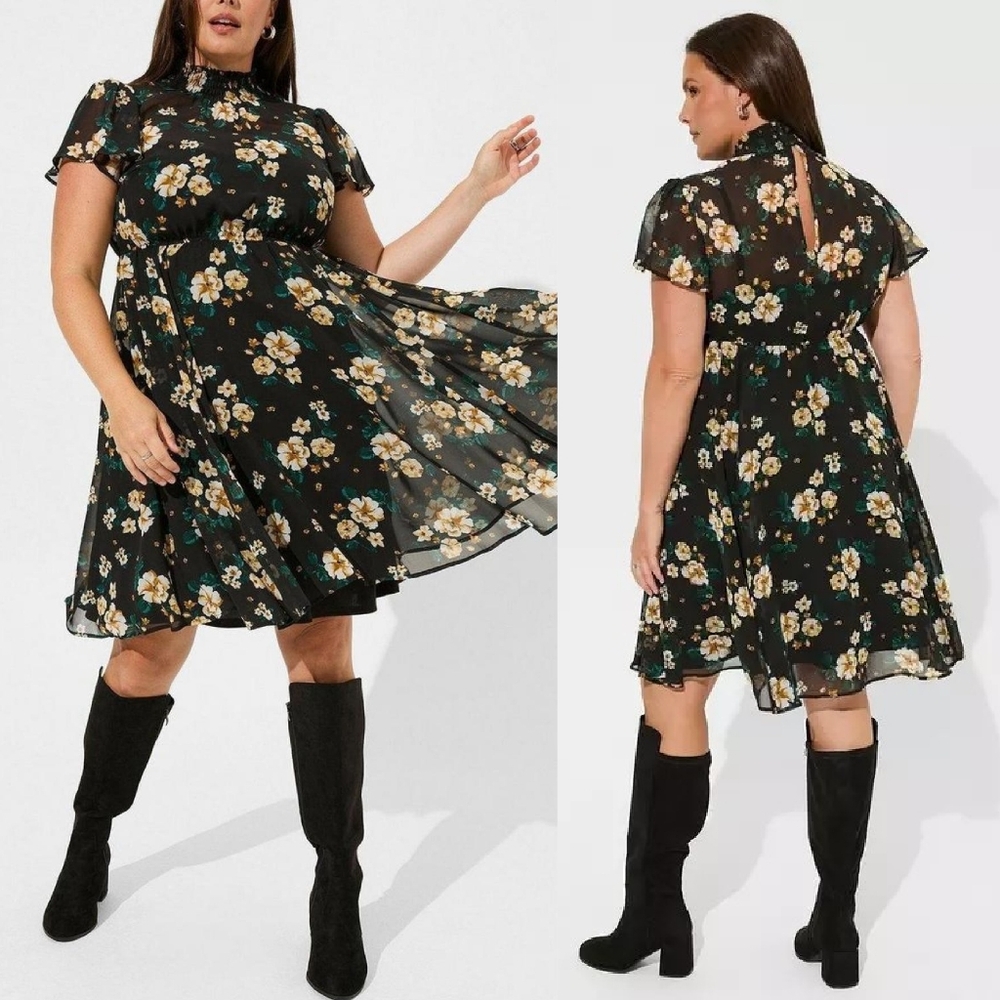 Torrid Mini Chiffon Smocked Dress Black Floral Size